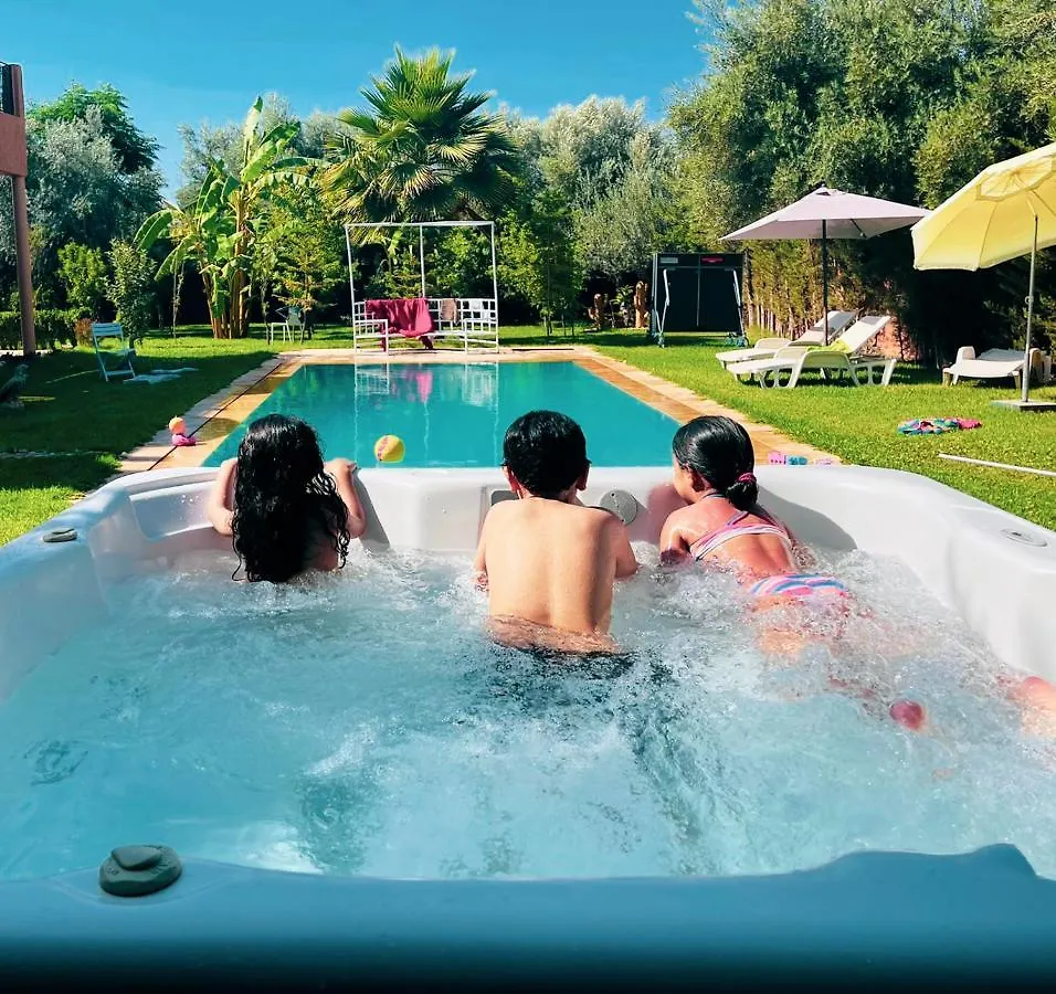 Ilafe Farmhouse, Villa avec piscine chauffée privée et Jacuzzi pour familles Marrakesh